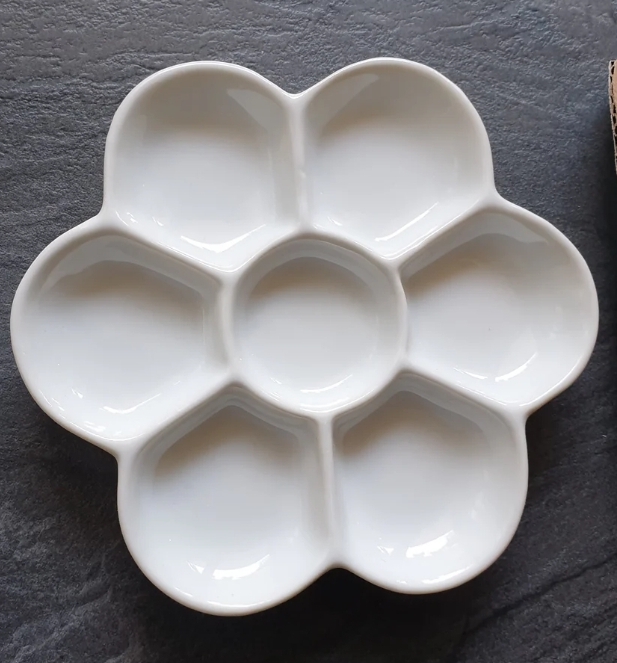 Hübsche Platte im Blumen Design